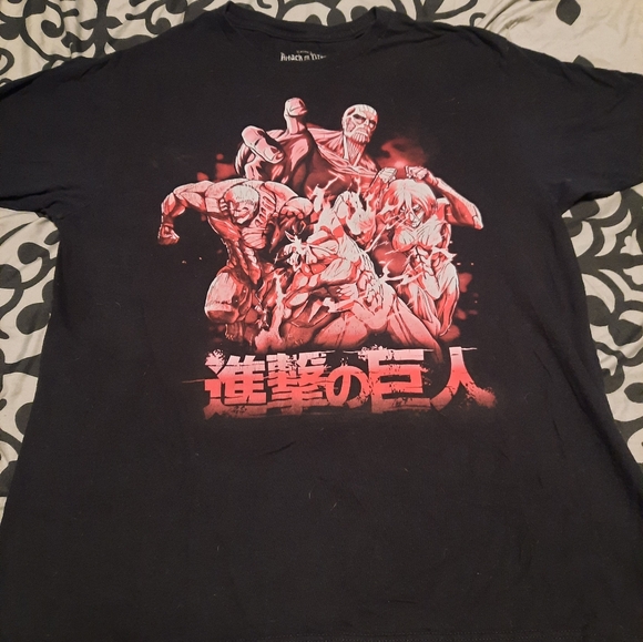 Attack on Titan t-shirt L - Picture 1 of 3